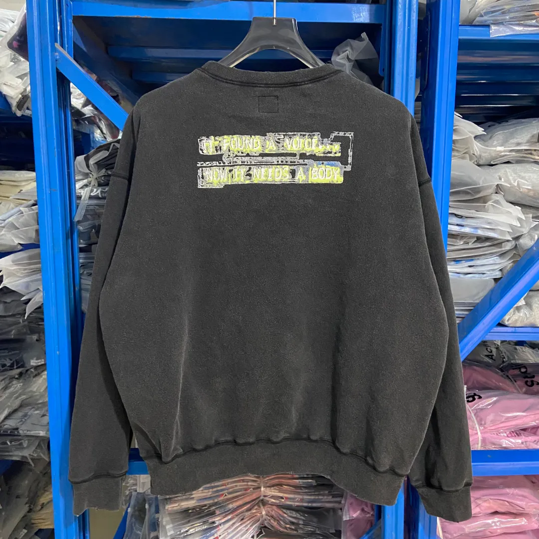 New arrival🆕SAINT MICHAEL Ghost in the Shell GITS retro washed distressed round neck plus velvet pullover long-sleeved sweatshirt Fabric: 420g Style number: SM605 Size: S-M-L-XL Color: Black Price: P198